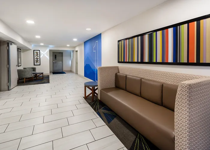 Express & Tucson North - Marana, By Ihg